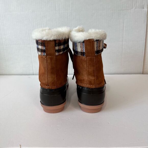 Maurice’s Packaway Whitney Duck Boot   Sz  8.5   GUC - Picture 2 of 6